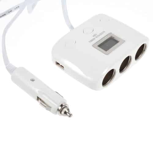 4 I 1 Tre Cigarettænder Charger Adapter Med Dual Usb Og Led Display Til Bilen - Hvid