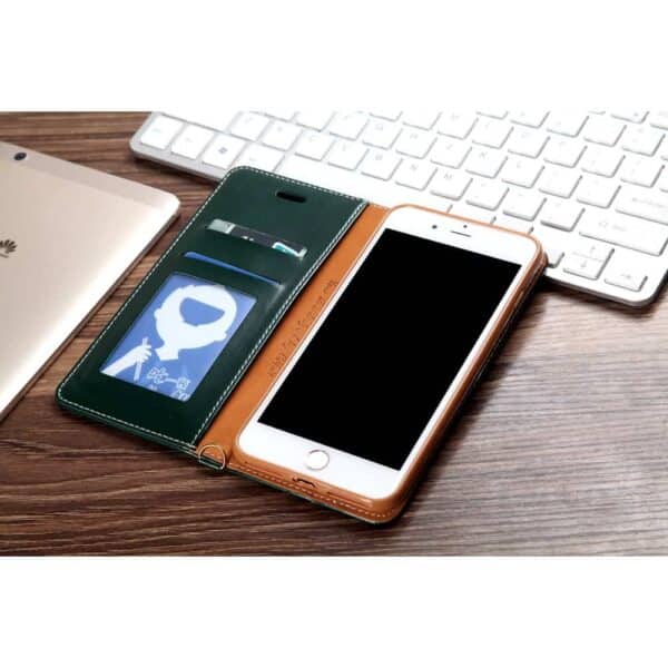 Iphone 8 Plus - Kunstlæder Etui Med Tøj Textil Og Håndrem - Grøn